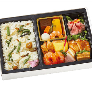 柏(かしわ) 山菜ときのこの おこわ弁当