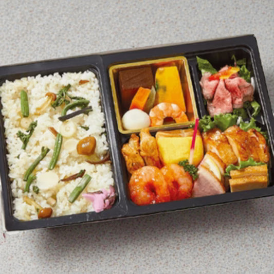 柏（かしわ） 山菜ときのこの おこわ弁当